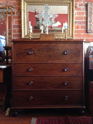 08 MAHOGANY CHEST OF DRAWERS SOLD
